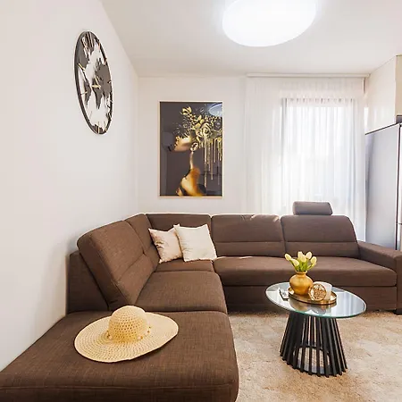 Apartamento Adora